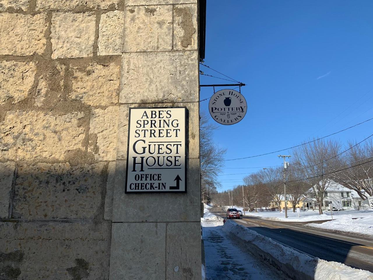 Abe'S Spring Street Guest House Galena Bagian luar foto
