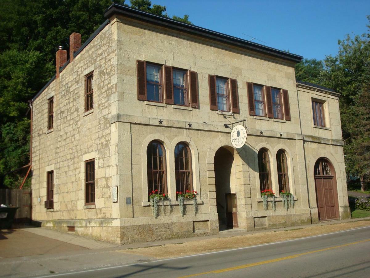 Abe'S Spring Street Guest House Galena Bagian luar foto